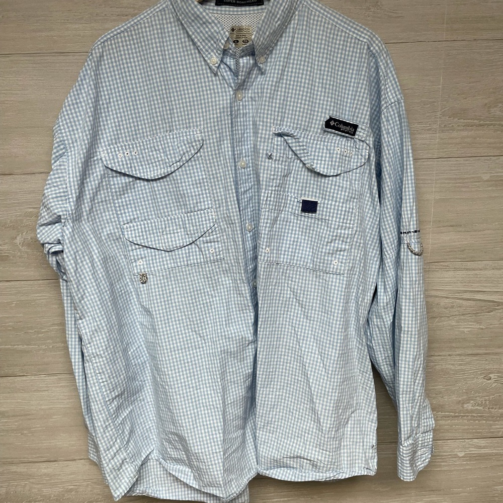 | Columbia | PFG shirt. Size XL.